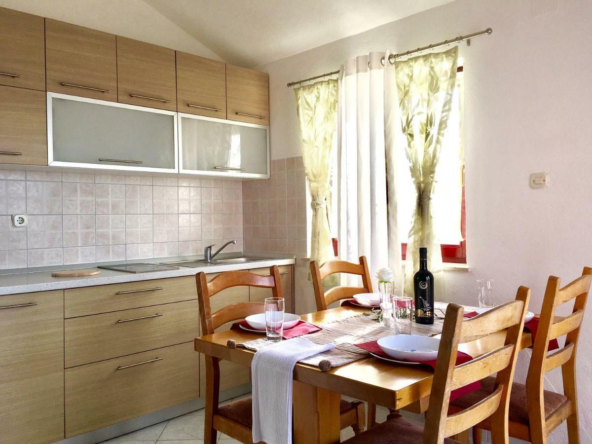 Appartamento Lavender House Maslenica Esterno foto